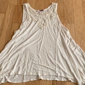 Forever 21 beige tank top w lace in front sz small